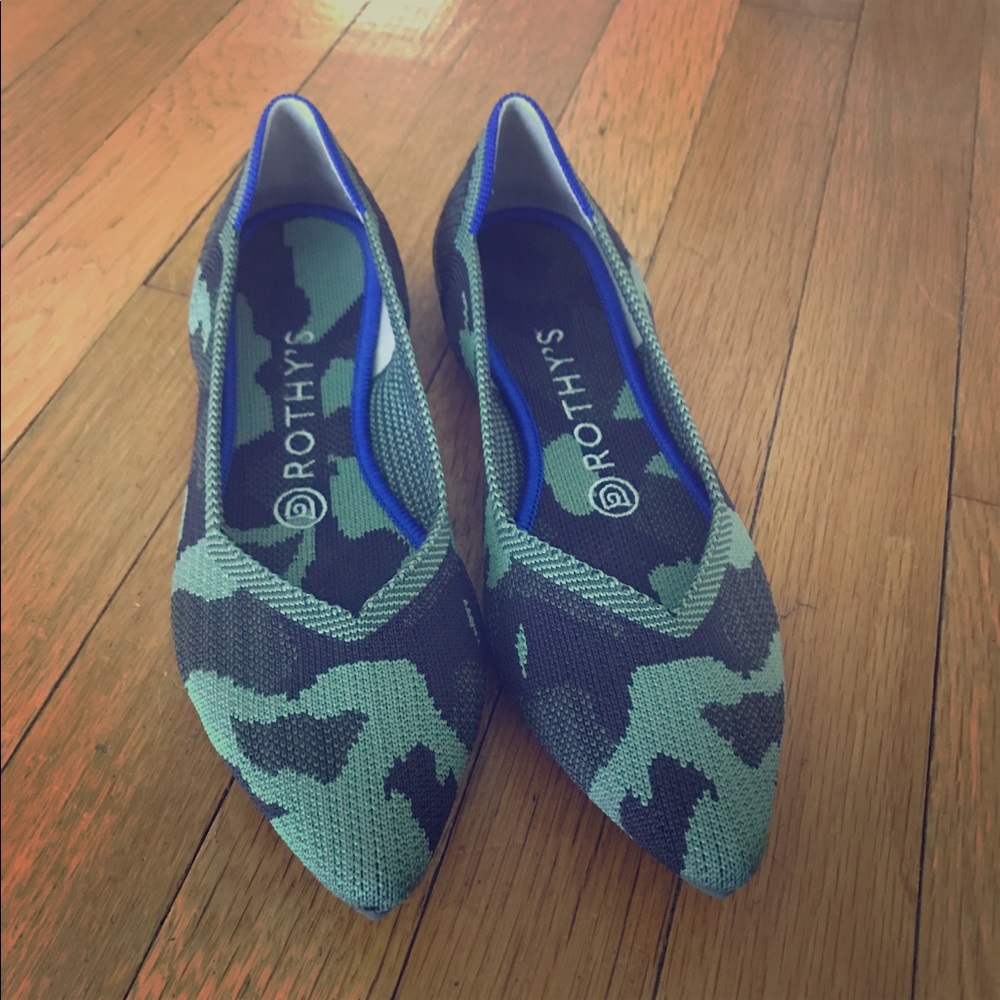 Rothys 7.5 Olive Camo Points